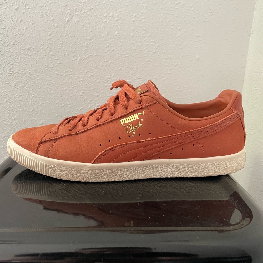 Puma Sneakers